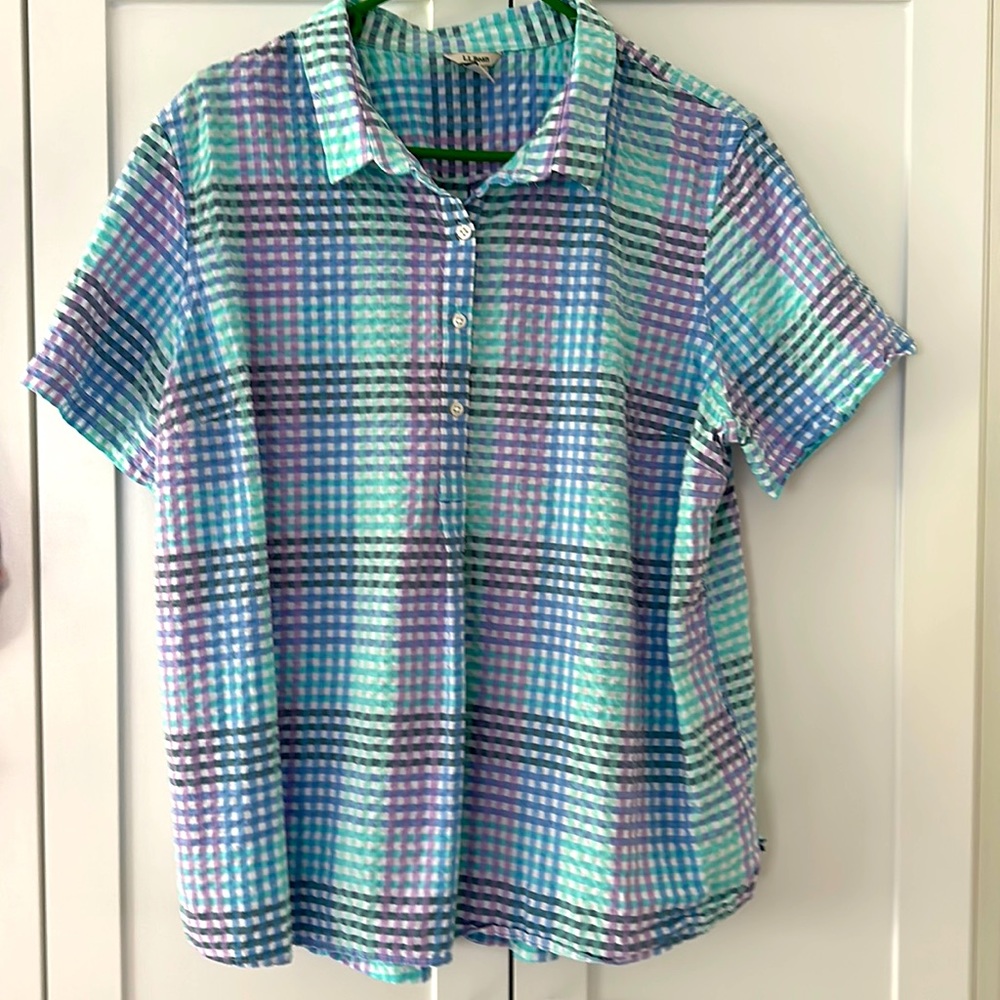 LL Bean short-sleeve seersucker popover shirt